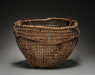 Cesta de moluscos com Tump Line, final de 1800.