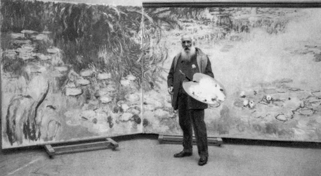 Claude Monet, pintor impressionista francês, 1923