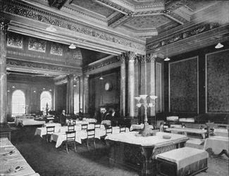 Sala de café do Carlton Club, Londres, c1900 1901