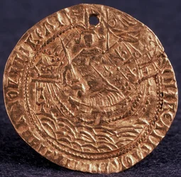 Moeda Korabelnik do czar Ivan III reverso: governante em seu navio, 1471-1490