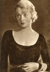 Constance Bennett, atriz americana, 1933
