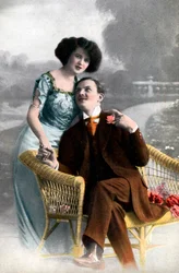 Casal apaixonado, início do século XX