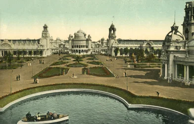 Pátio das Artes, Exposição da Coroação, Londres, 1911.