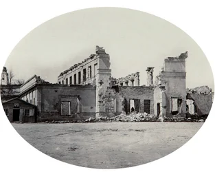 Edifício danificado em Sebastopol após a Guerra da Crimeia, Crimeia, década de 1850