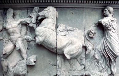 Detalhe do Grande Friso do Altar de Pérgamo, 180-159 aC