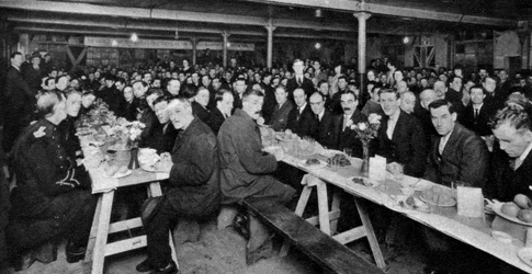 Jantar para os sem-teto, Church Army House, Westminster, Londres, 1926-1927