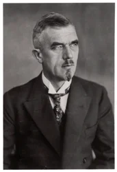 Dr. Ludwig Duerr, designer de dirigível alemão, final do século 19 ou início do século 20 1933