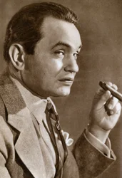 Edward Goldenberg Robinson, ator americano de teatro e cinema, de origem romena, 1933