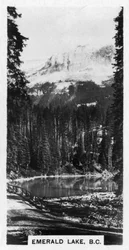 Emerald Lake perto de campo, Colúmbia Britânica, Canadá, c1920s