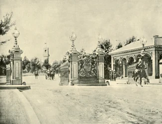 Entrada para a Casa do Governo, Melbourne, 1901.