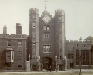 Exterior do Palácio de St Jamess, Londres, 1887.