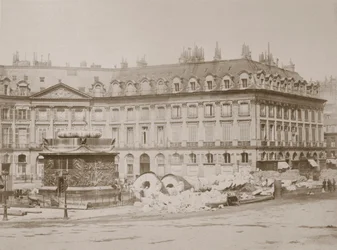 Coluna caída, Place Vendome, Paris, 1871