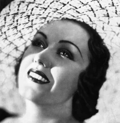 Fay Wray, atriz de cinema americana nascida no Canadá, 1934-1935