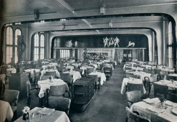 Salão de jantar de primeira classe a bordo de Victoria, 1931