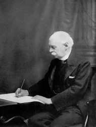 Francisco, 1º Visconde Knollys, c1895-1913 1964