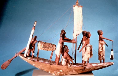 Barco funerário de madeira pintada, 9a dinastia, Egito antigo, 2232-2140 aC