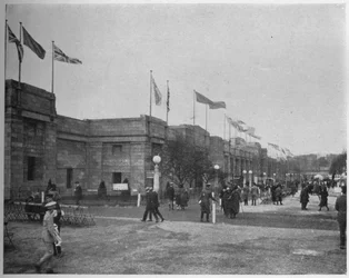 Vista geral do Palácio da Engenharia, Exposição do Império Britânico, Wembley, Londres, 1924