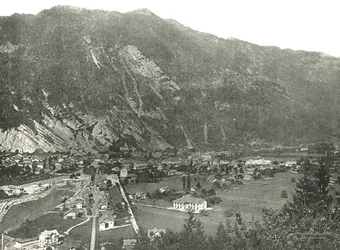 Vista geral da cidade de Interlaken, Suíça, 1895.