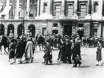 Tropas alemãs em Paris ocupada, junho de 1940