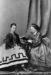 Grã-duquesa Maria Alexandrovna da Rússia com Anna Tyutcheva, 1864