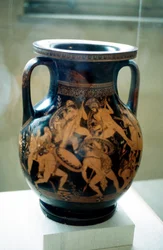 Vaso grego decorado com figuras de guerreiros lutando