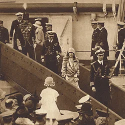 Mais uma vez, o desembarque do duque e da duquesa em Portsmouth 27 de junho de 1927, 1937