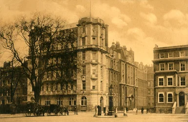 Hospital Homeopático, Queen Square, c1910.