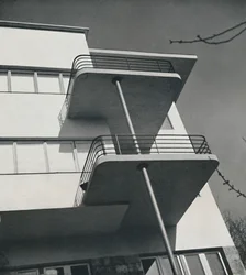 Casa para duas famílias em Budapeste, Romênia, 1933