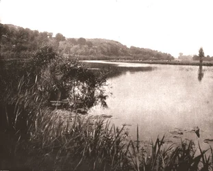 Alcance de Hurley, rio Tamisa entre Bisham e Medmenham, Buckinghamshire, 1894.