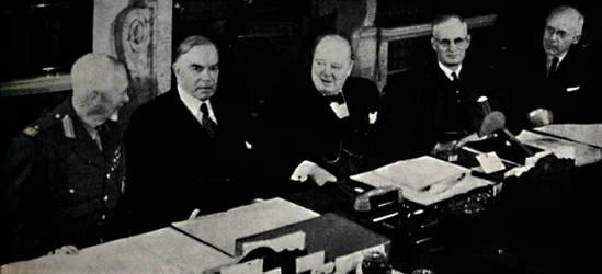 Conferência Imperial de 1944, 1945.