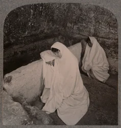 Interior do túmulo de Cristo, c1900