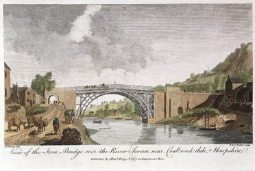 Ponte de ferro através do Severn em Ironbridge, Coalbrookdale, Inglaterra, construída em 1779
