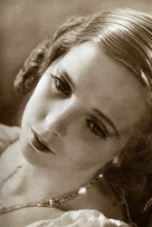 Jessie Matthews, atriz britânica, 1933
