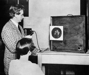 John Logie Baird 1888-1946, engenheiro elétrico escocês e pioneiro da televisão, década de 1920