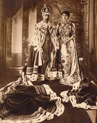 O rei George V e a rainha Mary coroaram e vestiram-se para o Delhi Durbar, 1911 1935.