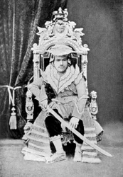 Rei Thibaw da Birmânia em traje completo, c1900, c1920