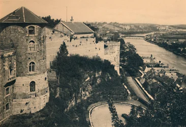 A torre da cidadela e o panorama do Meuse, c1900