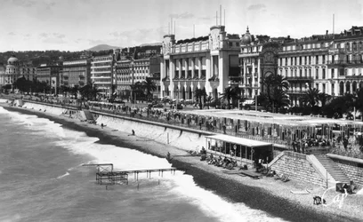O Palácio Mediterrâneo na Promenade des Anglais, Nice, sul da França, início do século XX
