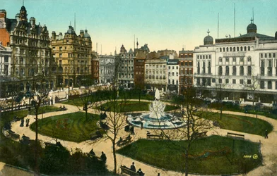 Leicester Square, Londres, c1910.