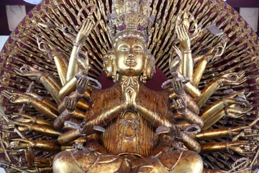 Linh Ung Buddhist pagode. Thousand-armed Avalokitesvara, o Bodissatva da Compaixão. Estátua. Danang. Vietnam