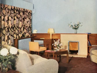 Sala de estar no apartamento da senhorita Dinshaws, Stockleigh Hall, Regents Park, Gordon Russell Ltd., 1937