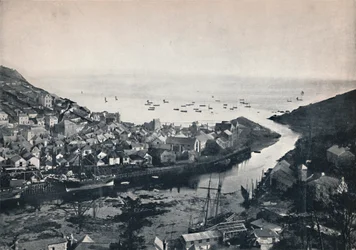 Looe - vista das colinas, mostrando o estuário, 1895