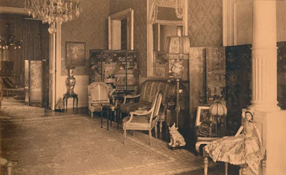 Sala Louis XVI na Embaixada Cubana em Bruxelas, Bélgica, 1927.