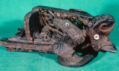 Proa de canoa maori, Nova Zelândia