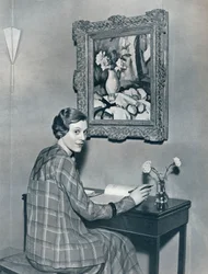 Marie Ney em seu apartamento, c1934