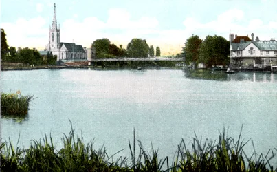 Ponte e igreja de Marlow, Buckinghamshire, século XX