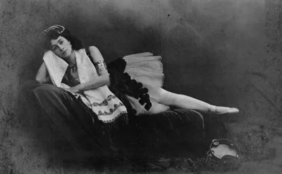 Matilda Kschessinska no papel-título do balé La Esmeralda
