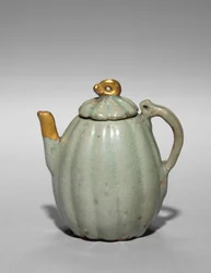 Ewer de vinho em forma de melão, 1100s-1200s.