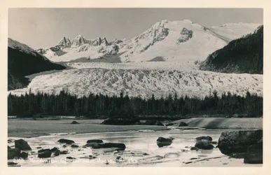 Geleira de Mendenhall perto de Juneau, Alaska, c1940.