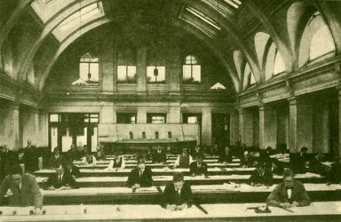 Sra. Harland & Wolffs Drawing Office, Belfast, c1930.